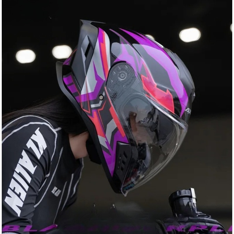 خوذة دراجة نارية كاملة مع ذيل  - مراجعة Full Face Motorcycle Helmet With Bluetooth وسعره